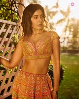 Rashi Khanna Latest Glam Pics